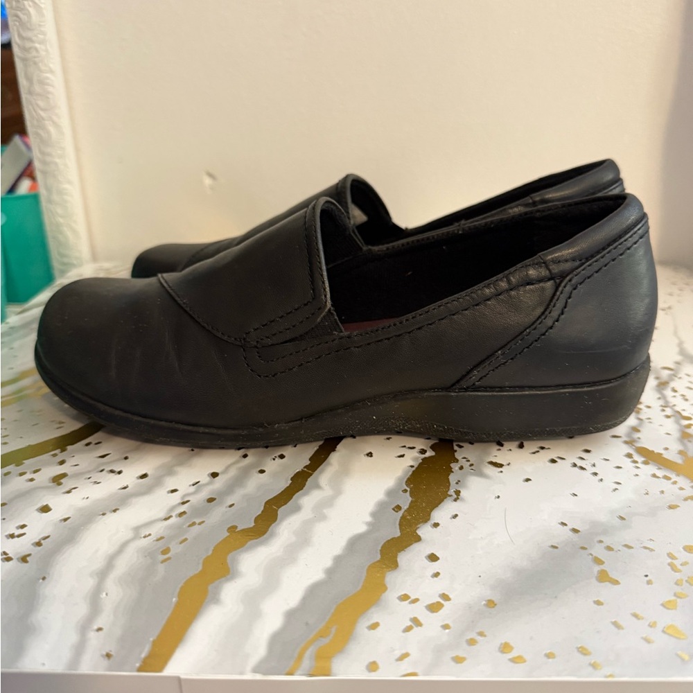 Women’s Black Slip-On Shoes Air Supply. Very comfortable.